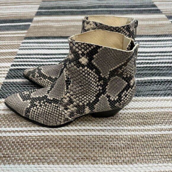 Steve Madden Women's Leather Ankle Bootie Snakeskin Print Pointy Toe Cafe 6M - Picture 8 of 14